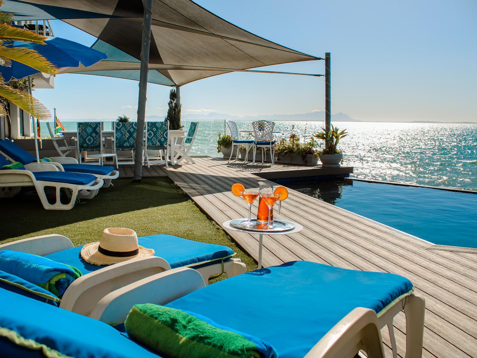 185 on BEACH - Boutique Suites and Apartments
