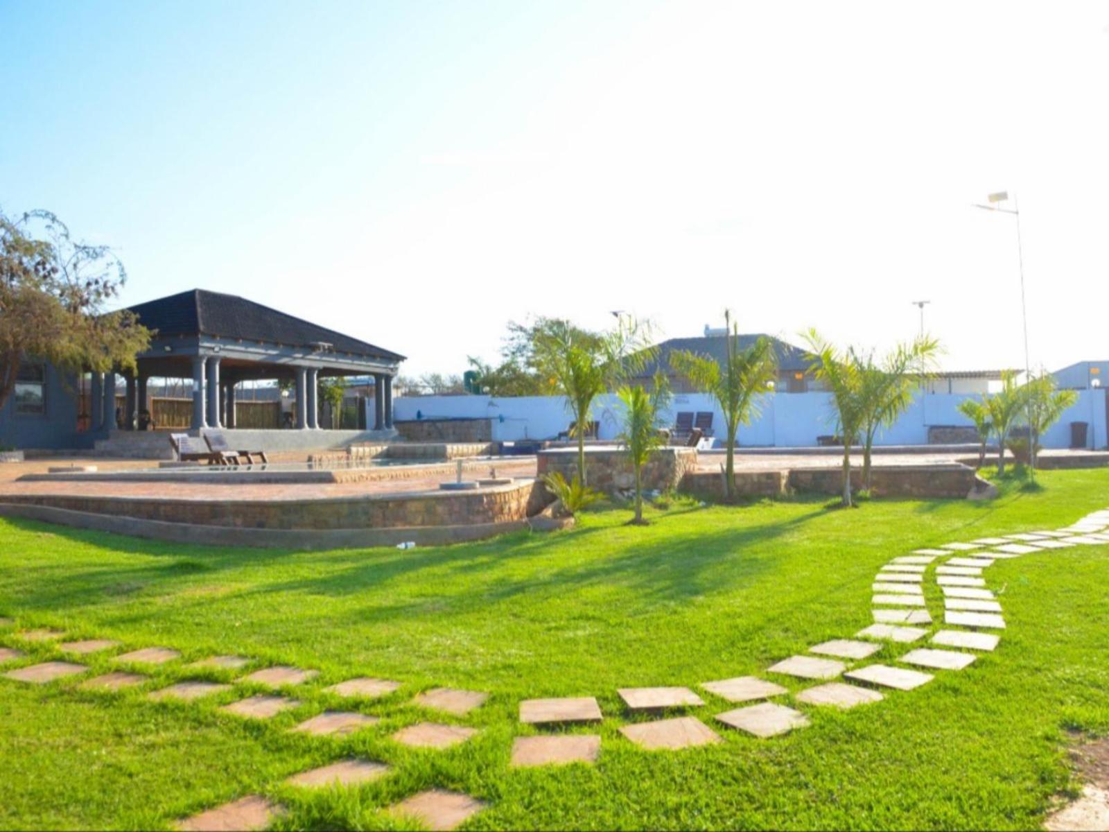 1 Oak Lodge